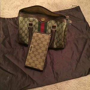 Stunning genuine Gucci doctors speedy with wallet.